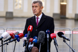 Babis surprised by reaction to his government's decision to refuse sale of aircraft to Ukraine