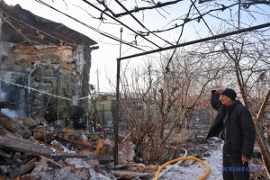 Russian forces attack Chornomorsk community, destroying private homes
