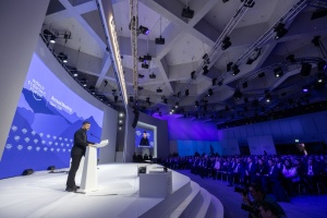 ゼレンシキー宇大統領、アラブ首長国連邦でのウクライナ露米３者会談実施可能性に言及