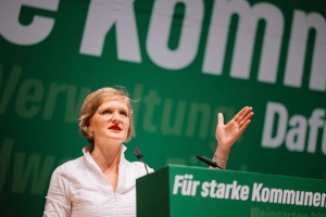 Очільниця «Зелених» закликала уряд Німеччини надати Україні більше ППО та ракети Taurus