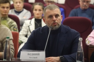 Українські спортсмени мають їздити на міжнародні змагання навіть, якщо там є росіяни - Бідний