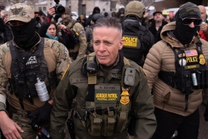 Адміністрація Трампа змінює керівника операції у Міннеаполісі після двох смертельних стрілянин