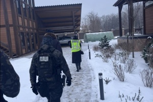 Колишній нардеп отримав підозру у захопленні землі, що веде до річок Десенка й Дарниця у Києві