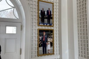 У Білому домі повісили світлину Трампа з Путіним