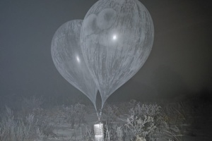 У Вільнюсі виявили метеокулю із контрабандою, поранений поліцейський