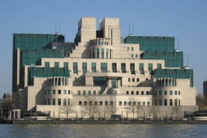 Russian propaganda spreads fake MI6 video to accuse Ukrainians abroad of 'terrorism'