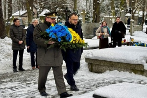 У Варшаві громада та дипломати вшанували пам’ять Героїв Крут