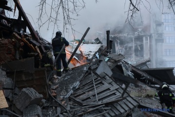 Росіяни вдарили двома ракетами по житловій забудові Харкова: кількість постраждалих зросла до 16