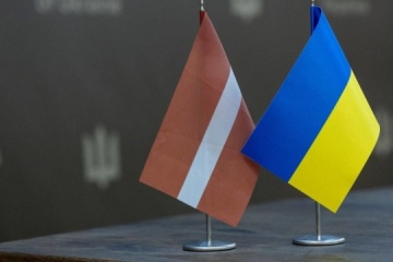 Letonia donará a Ucrania más de 20 vehículos incautados a conductores borrachos