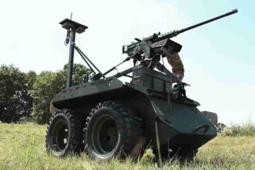 Le système de mitrailleuse blindée Zmiy Droid 12.7 est mis en service des Forces armées ukrainiennes