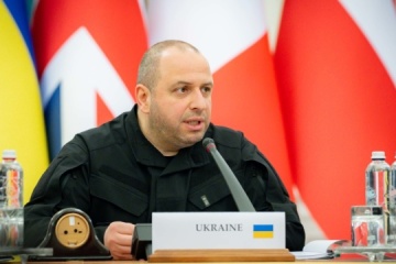 Troisième rencontre en deux jours : Des consultations entre Ukrainiens et Américains à Paris