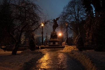 Kyiv pasa completamente a cortes de electricidad de emergencia