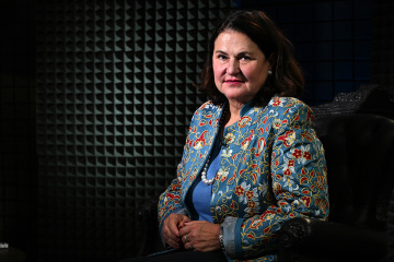 Mathernová: Los legisladores de la UE deberían aprobar sin demora el préstamo para Ucrania