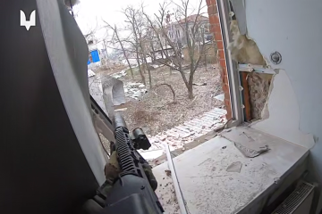 Fuerzas de Operaciones Especiales eliminan a dos invasores y capturan a dos más en Kúpiansk