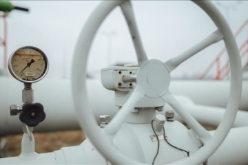 L’UE adopte l’interdiction progressive du gaz russe d’ici 2027