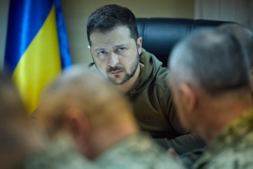 Ukrainische Armee hält Stellungen an wichtigen Frontabschnitten – Präsident