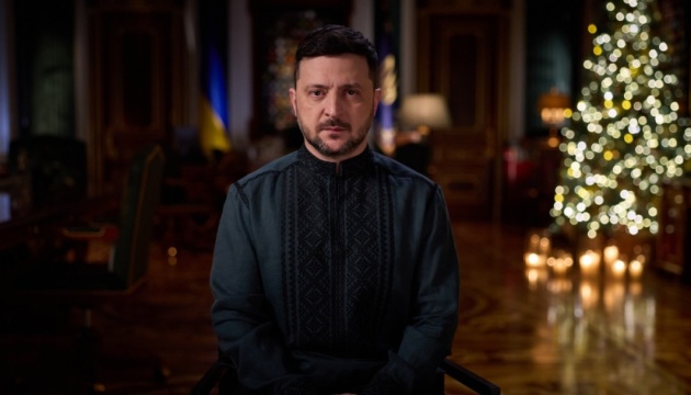 ゼレンシキー宇大豪領、年越しの挨拶　「私たちはウクライナの終わりではなく、戦争の終わりを望んでいる」