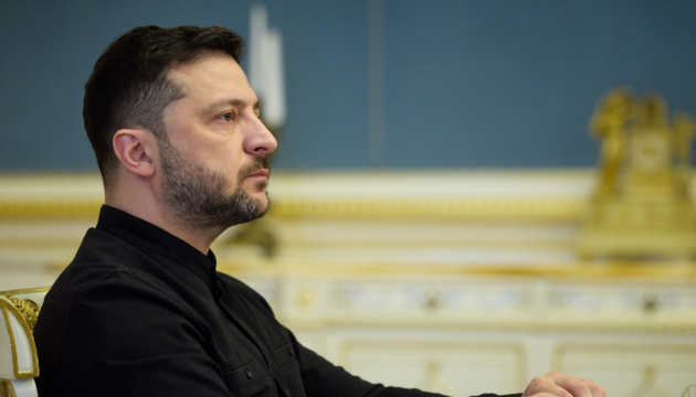 Zełenski: Trump uważa, iż odbudowa gospodarcza Ukrainy to zadanie numer jeden, ale najpierw musimy zakończyć wojnę