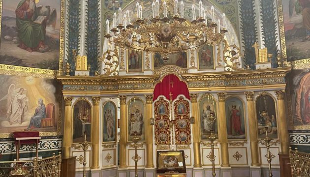 Прокуратура вимагає повернути у власність держави Всесвятську церкву в Почаєві