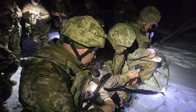 На фронті 102 зіткнення, на Покровському напрямку росіяни здійснили понад 30 спроб прорвати оборону ЗСУ