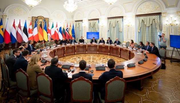 キーウでウクライナ・欧州・カナダの首脳補佐官が和平合意案につき協議