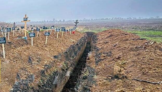 Росіяни поновили ексгумації у Маріуполі через активну «іпотечну забудову»