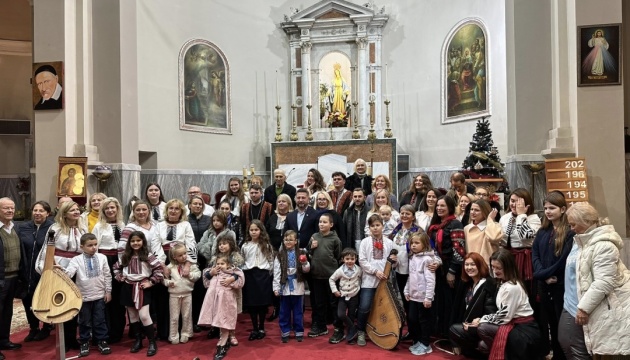 У Салоніках українська громада відсвяткувала Новий рік і Різдво спільною молитвою та концертом