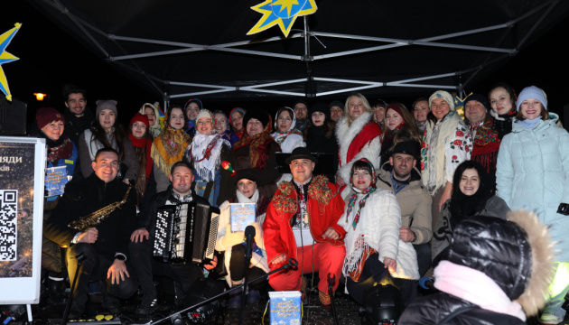 У Варшаві відбувся різдвяний благодійний концерт «Світло коляди для захисників»  