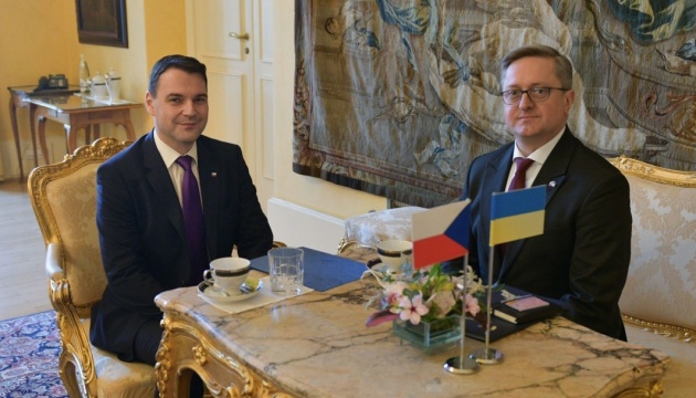 Czech FM meets with Ambassador Zvarych, announces phone call with Sybiha