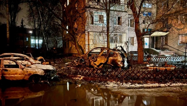 Удар РФ по Дніпру: семеро постраждалих, пошкоджені 10 багатоповерхівок