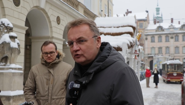 У Львові попри урядову заборону досі обмежене електропостачання медзакладів і транспорту - Садовий