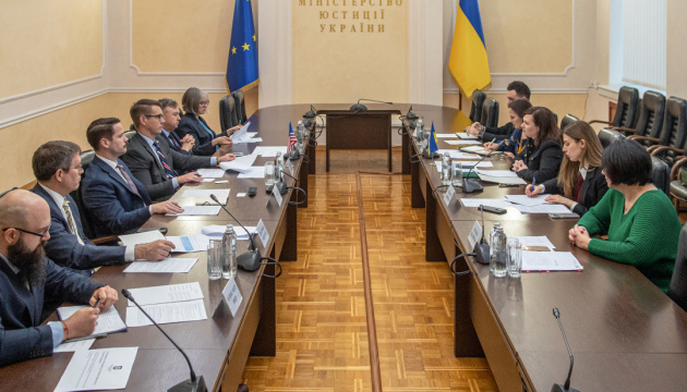 Тимчасова очільниця Мін'юсту зустрілась із помічником держсекретаря США Барнсом