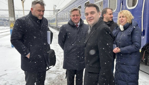 Глава МЗС Чехії прибув до України