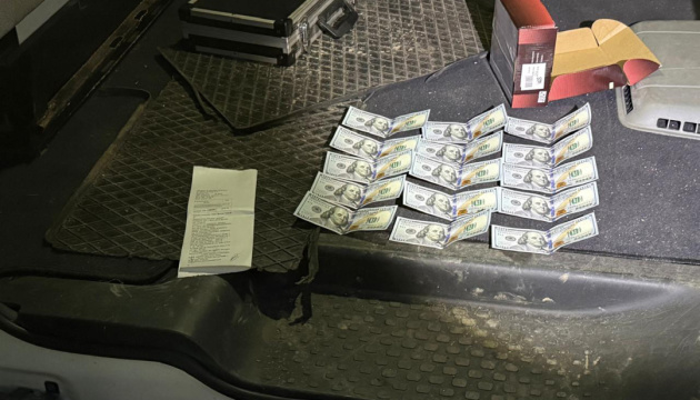 На Волині затримали правоохоронця, який вимагав хабар за зняття з розшуку військовозобов’язаного