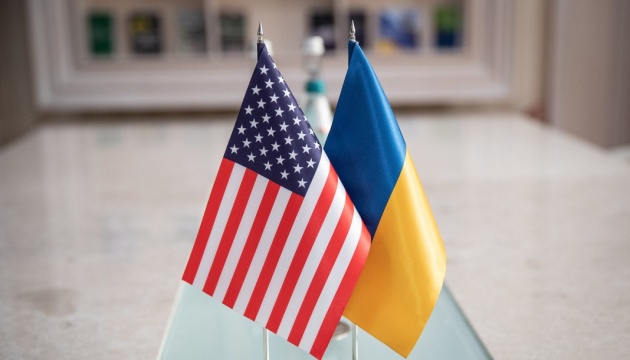 США та Україна планують підписати в Давосі угоду про відбудову на $800 мільярдів - The Telegraph