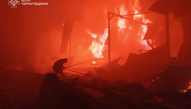 Ворог минулої доби атакував Чернігівщину з артилерії та дронами, є пошкодження