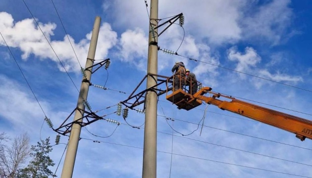 Energy workers in Dnipropetrovsk region restore critical infrastructure after accident