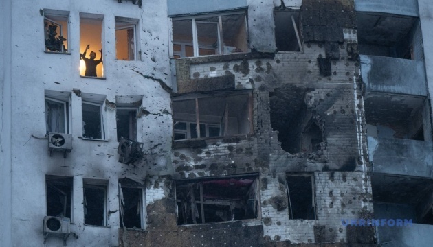 Zelensky: Russia uses 1,100 drones, over 890 guided aerial bombs, and more than 50 missiles against Ukraine in one week