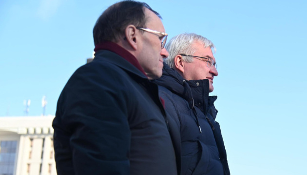 Norway's foreign minister arrives in Kyiv