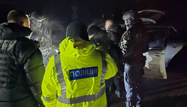 На Тернопільщині група осіб брала з чоловіків $14 тисяч за втечу з України - НПУ