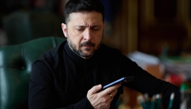 Zelensky lors d'un entretien avec Schoof : La priorité va aux missiles pour la défense aérienne et à l'aide au secteur énergétique ukrainien