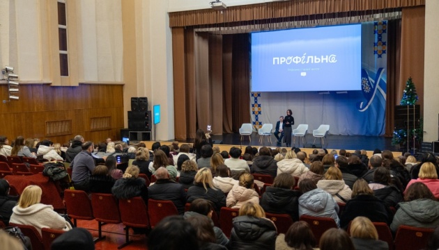 Реформа старшої школи: 39% українських громад уже затвердили мережі закладів освіти