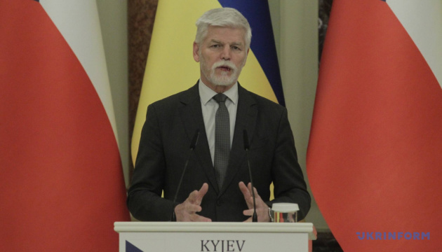 Президент Чехії - про снарядну ініціативу: Україна вже отримала 4,4 мільйона боєприпасів великого калібру