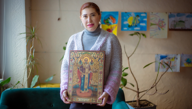 «Під час війни багато хто приходить до мистецтва з болем - як до розради» - іконописиця Тетяна Дзядик