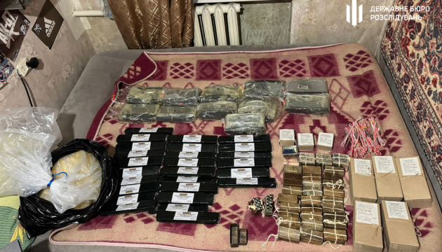 На Донеччині командира відділення взводу викрили в спробі продати ПЗРК та два кулемети