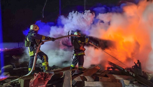 Over 1,300 Russian drones, 1,050 guided bombs hit Ukraine in one week, Zelensky says