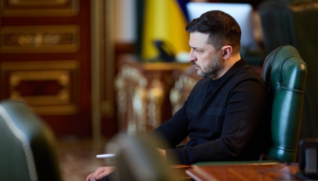 Zelensky: Los rusos actualizan sus tácticas de ataque