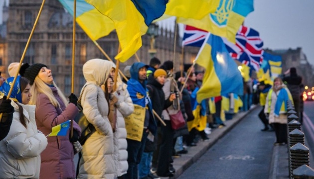 У Лондоні до Дня Соборності утворять живий ланцюг через Вестмінстерський міст