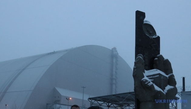 OIEA: La central nuclear de Chornóbyl se queda sin suministro eléctrico y las líneas eléctricas de otras centrales nucleares sufren daños