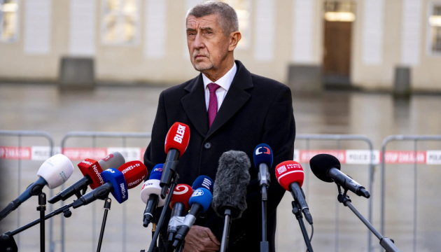 Babis surprised by reaction to his government's decision to refuse sale of aircraft to Ukraine